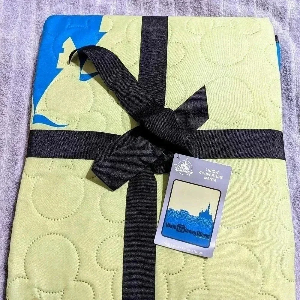 Disney World Blanket Throw, Castle Quilted, NEW, Home Decor, Travel‎ Theme